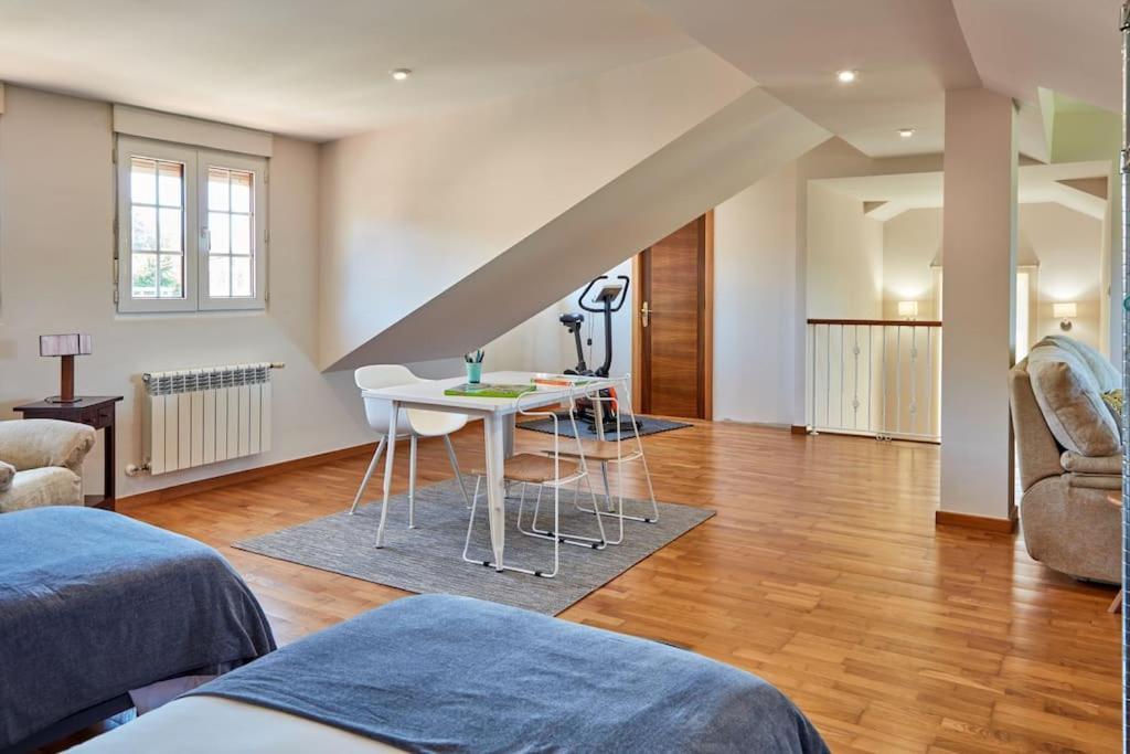 Casa Condomina Ames Bagian luar foto